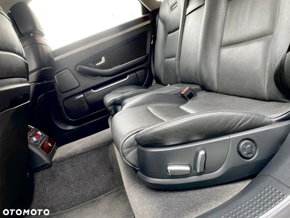 Audi A8 3.0 TDI L Quattro - 26