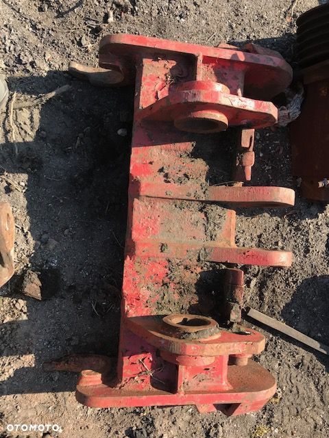 Manitou 626 628 - Karetka Adaptacja Narzędzi Szybkozłącze - 1