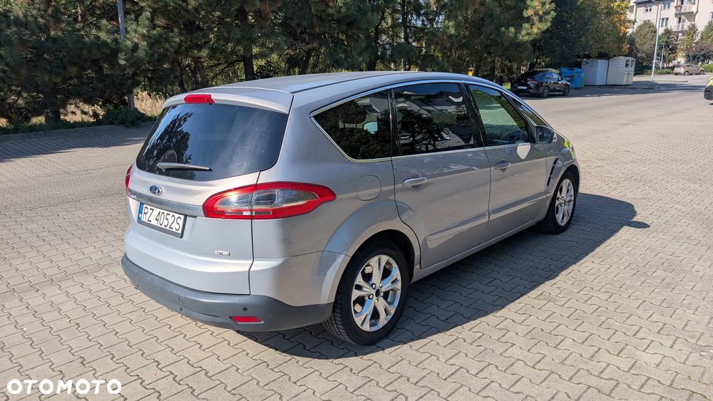 Ford S-Max 2010 photo 3