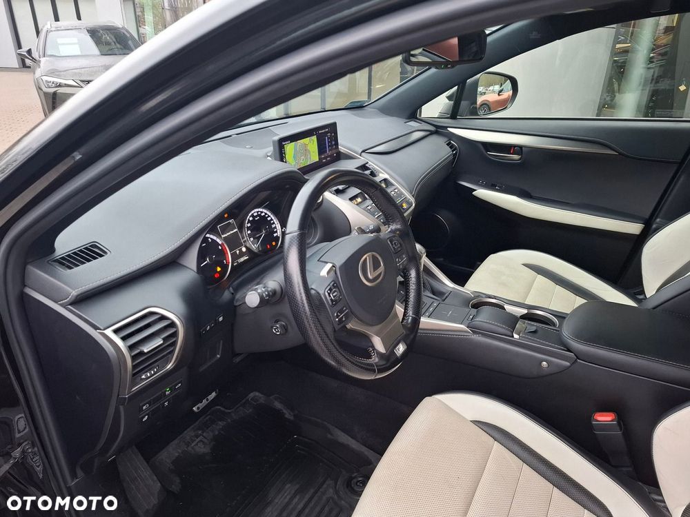 Lexus NX 300 GPF F Sport AWD - 10