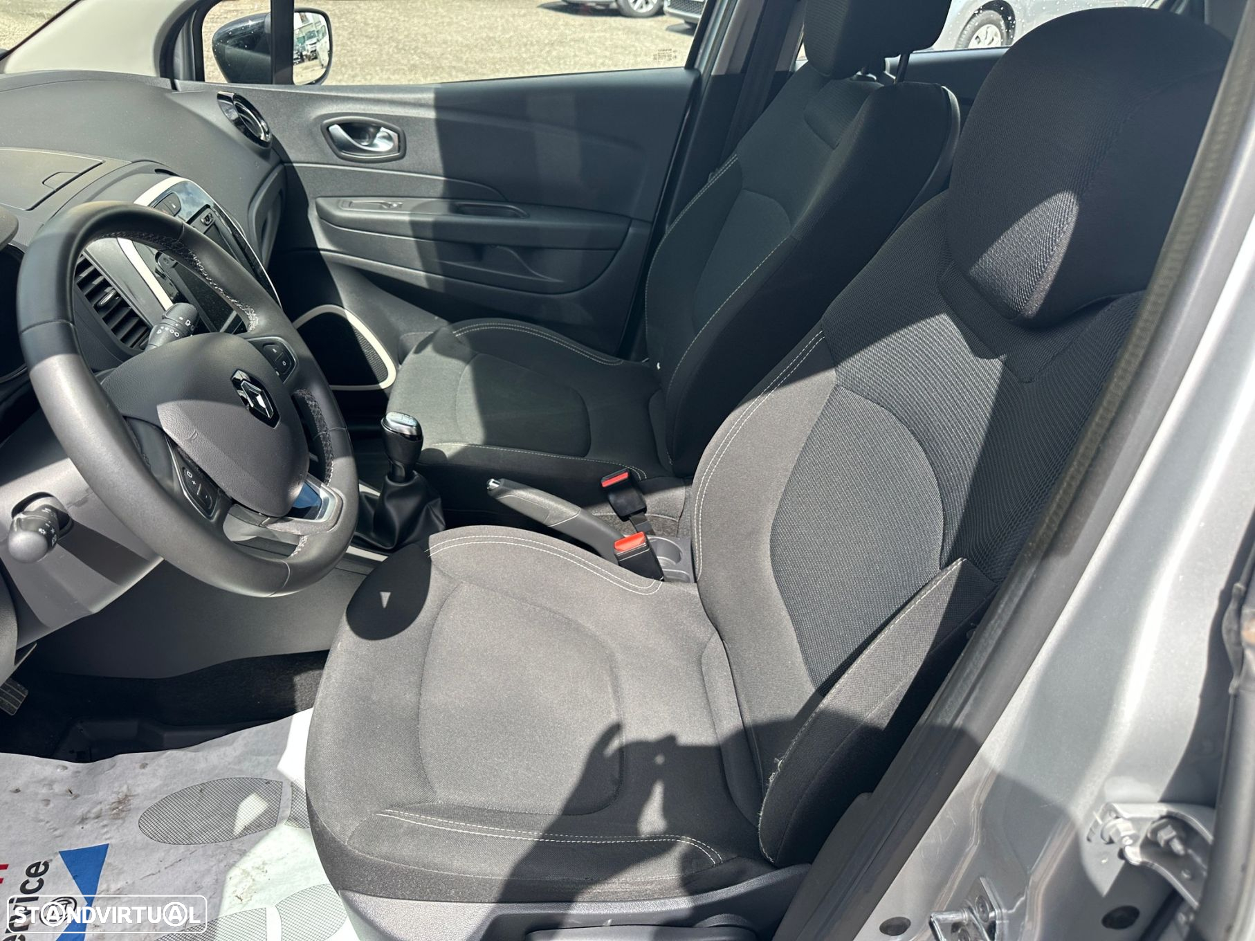 Renault Captur 1.5 dCi Exclusive - 12