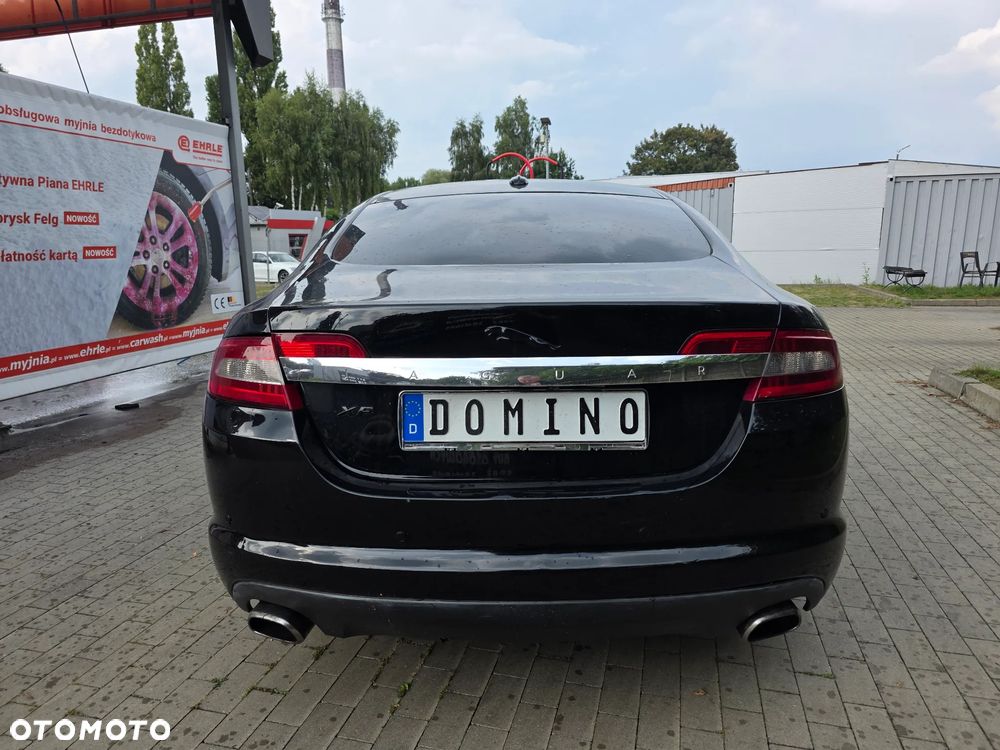 Jaguar XF 2.7 V6 D Premium Luxury - 6