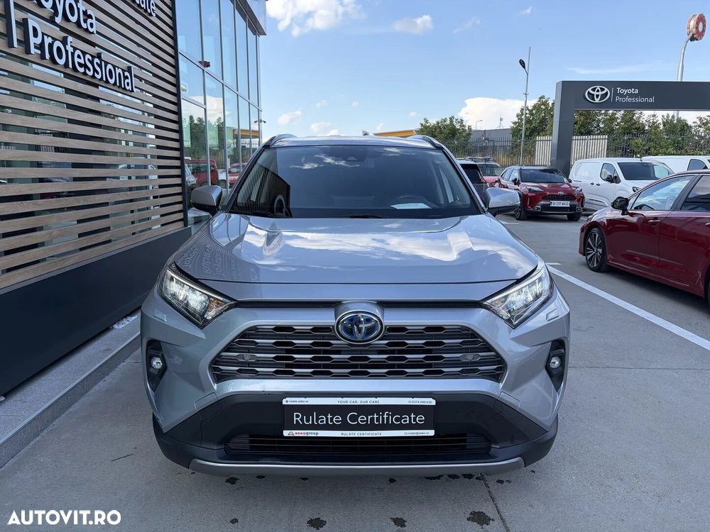 Toyota RAV4 - 9