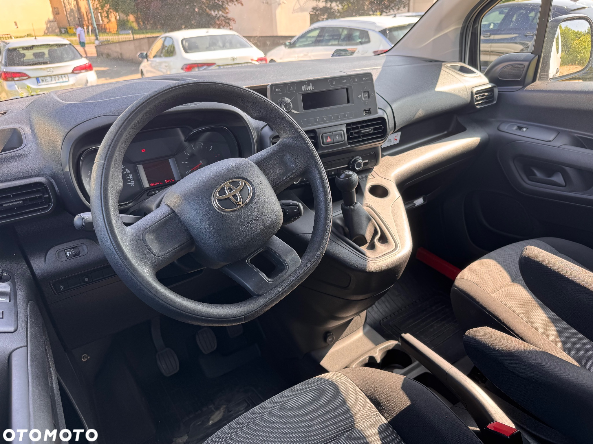 Toyota ProAce Kombi 1.5 D-4D Medium 2,6t - 16
