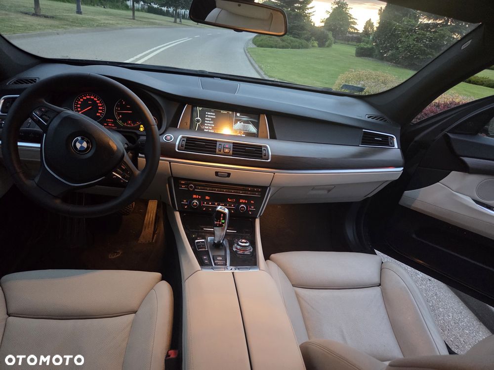 BMW 5GT - 3