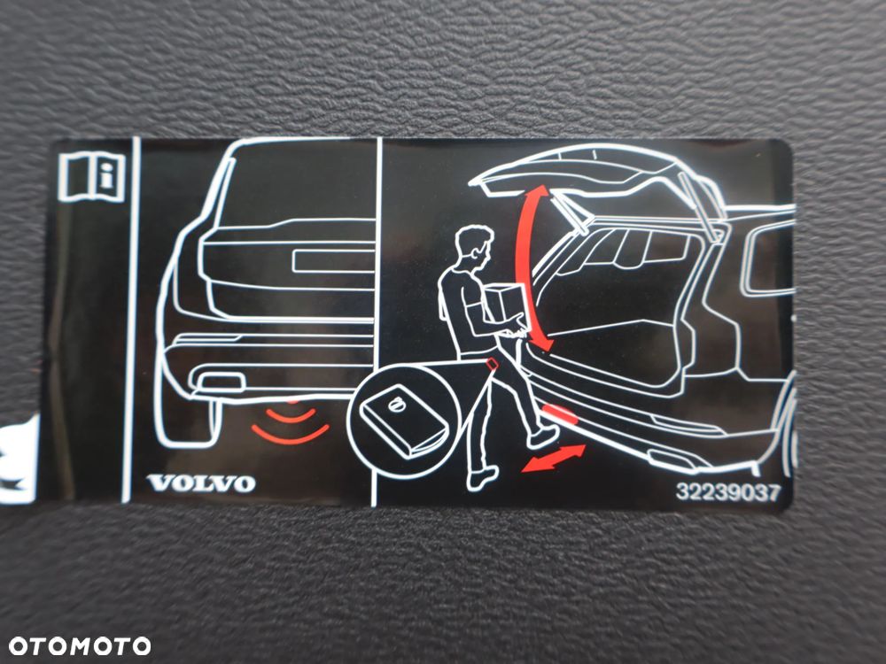 Volvo XC 40 T5 Plug-In Hybrid R-Design - 18