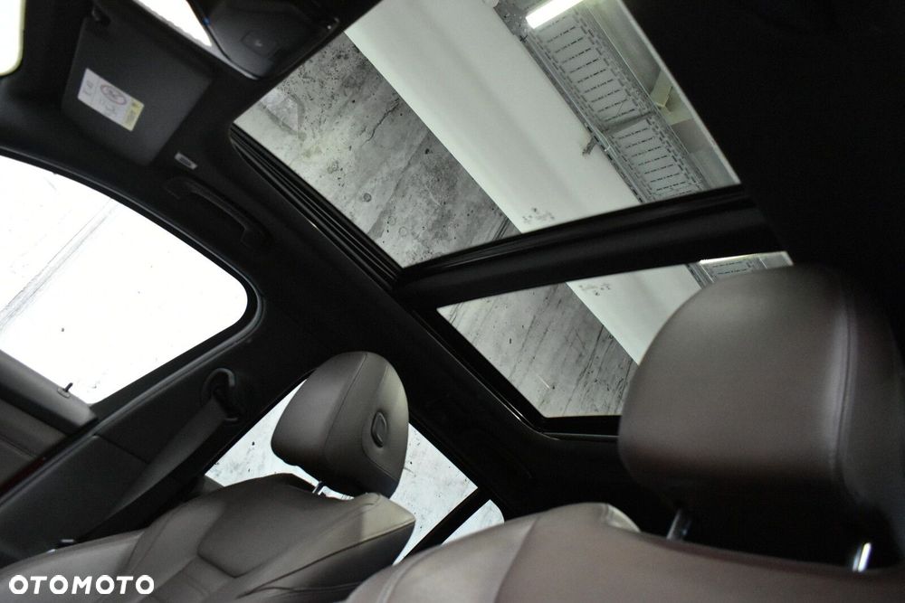 BMW Seria 3 330e PHEV M Sport sport - 12