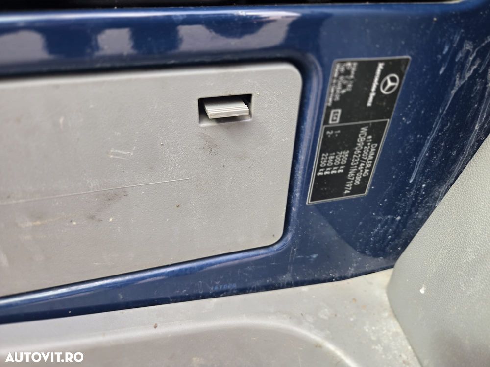 Mercedes-Benz Sprinter - 6