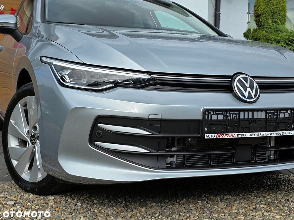 Volkswagen Golf 1.5 eTSI OPF DSG Style - 6