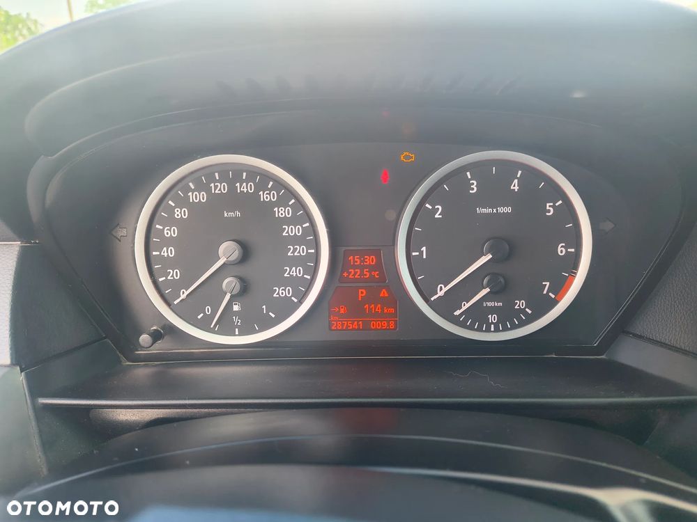 BMW Seria 5 - 32