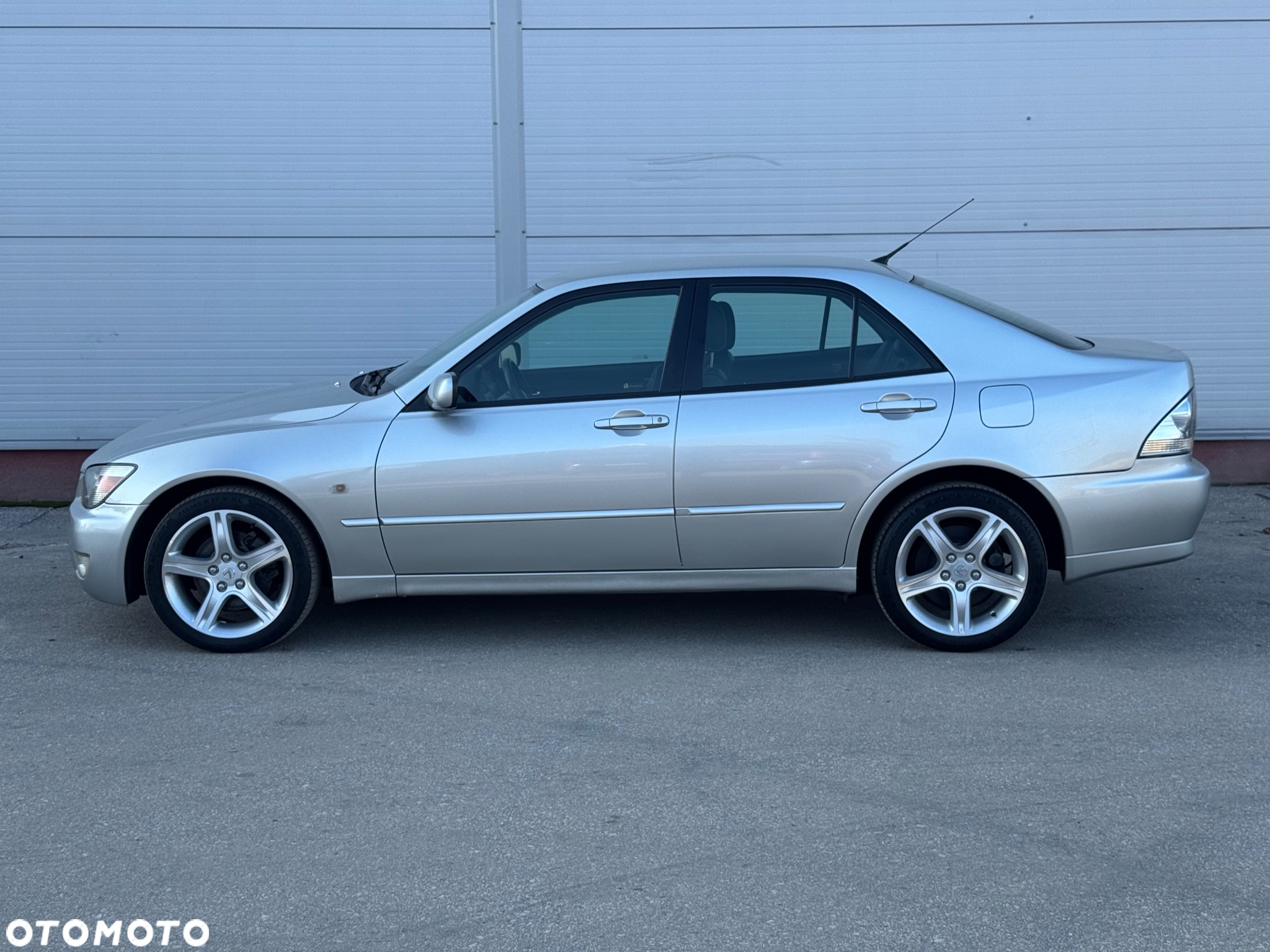 Lexus IS - 2