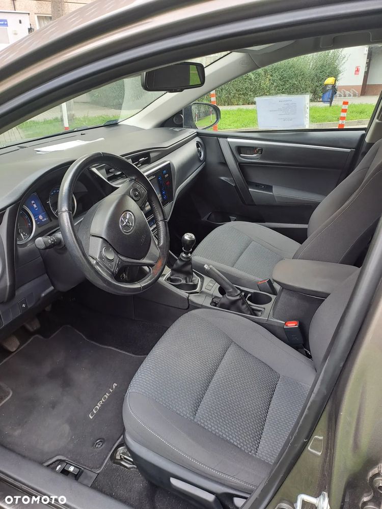 Toyota Corolla 1.6 Comfort - 7