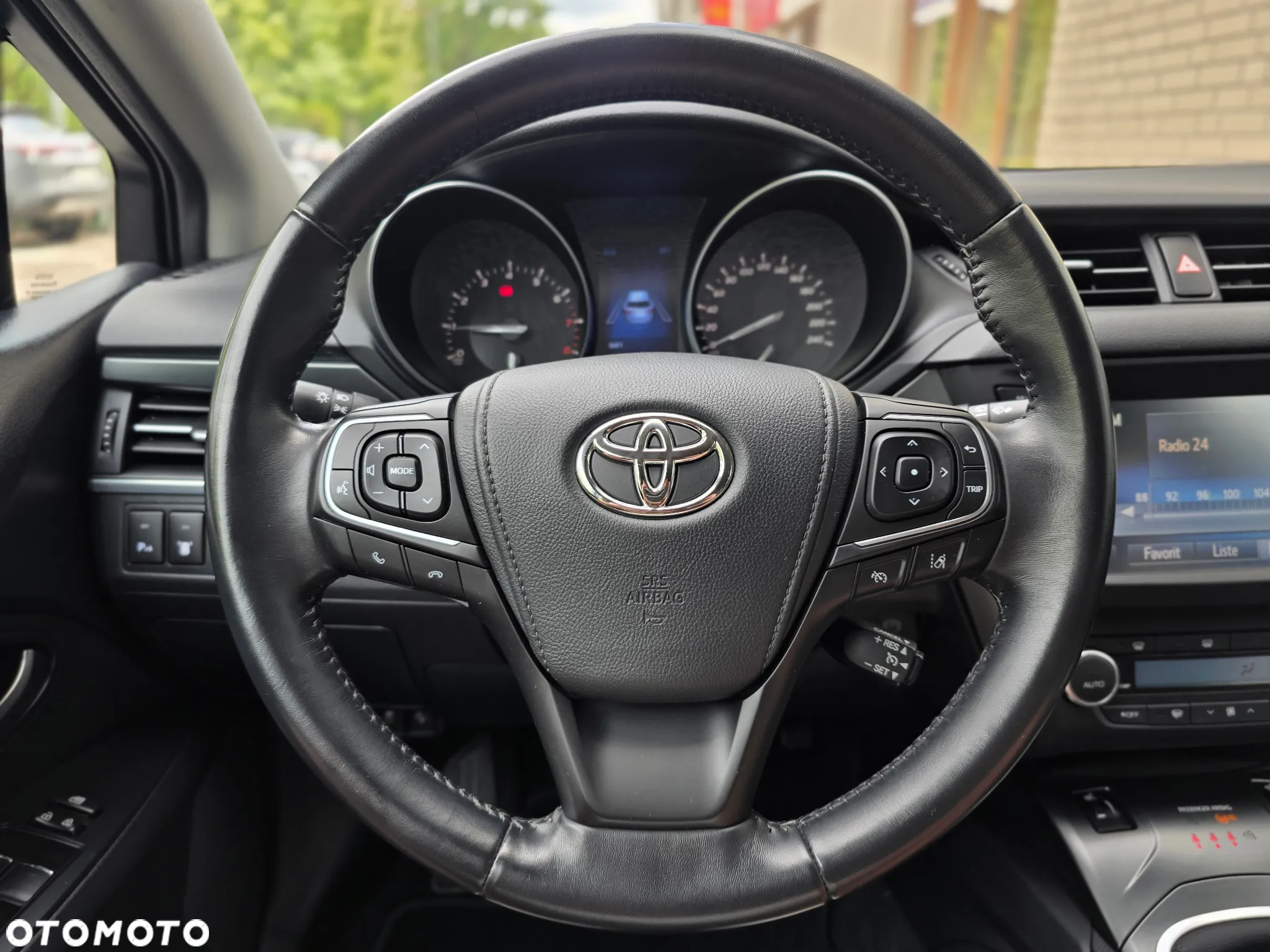 Toyota Avensis 1.8 Prestige - 29