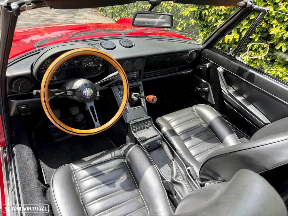 Alfa Romeo Spider 1.6 - 6
