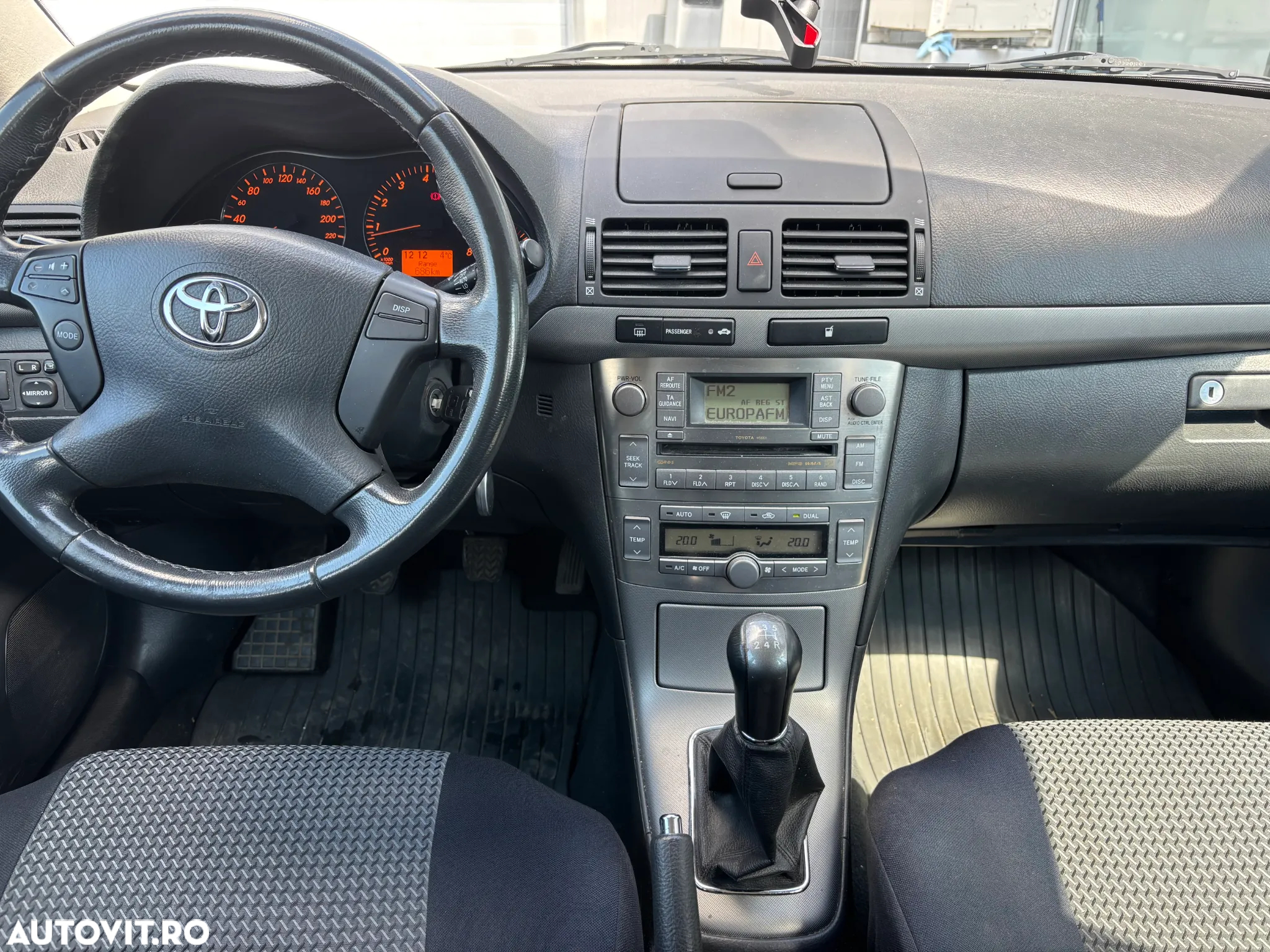 Toyota Avensis 1.8 Comfort - 7
