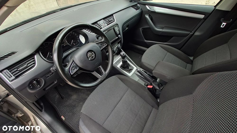 Skoda Octavia 1.4 TSI Ambition - 11