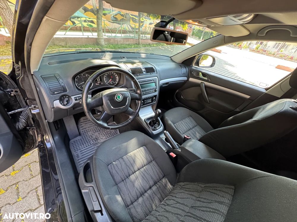 SKODA Octavia 2010 — imagine 9