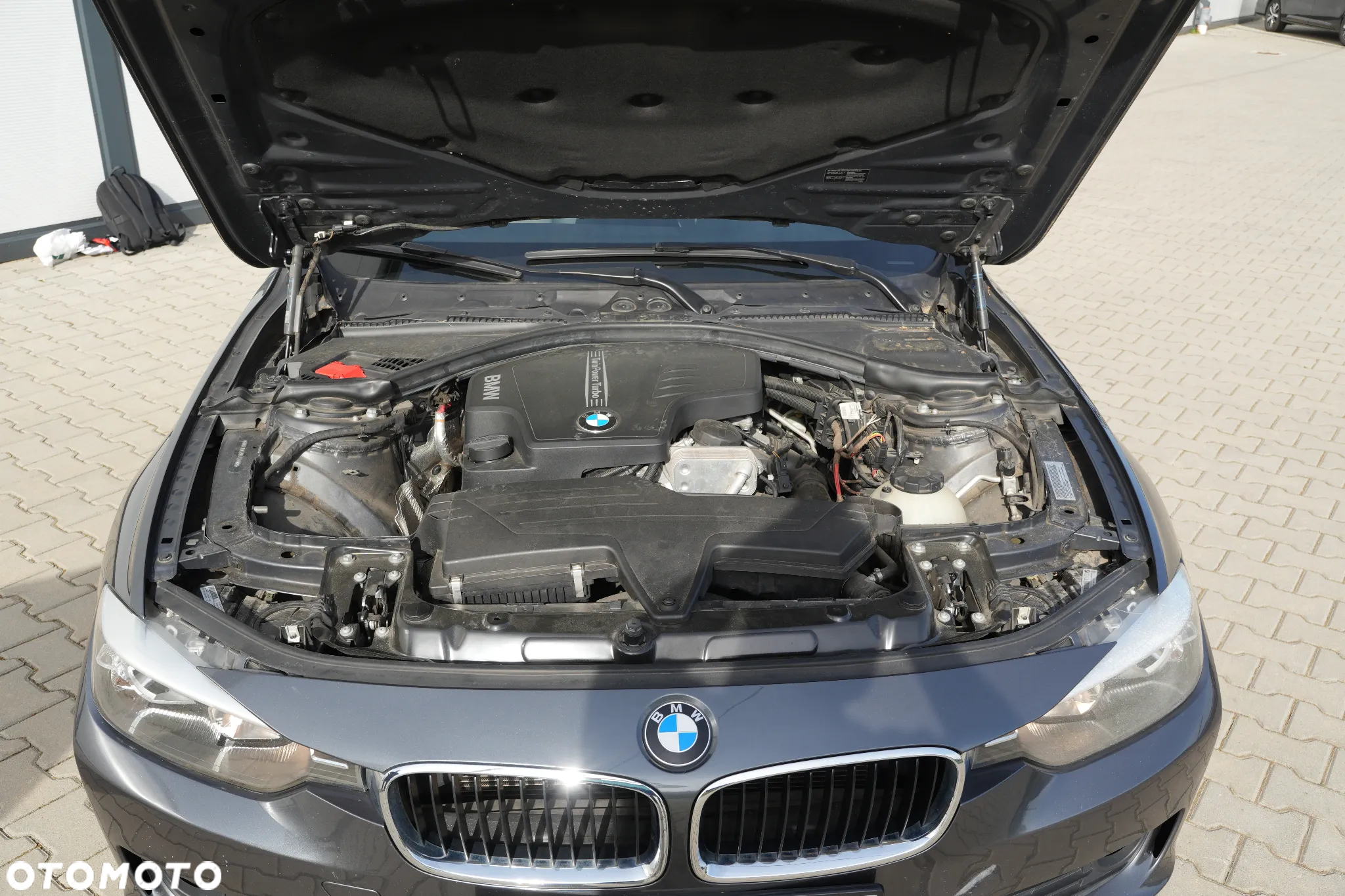 BMW Seria 3 320i Luxury Line - 17