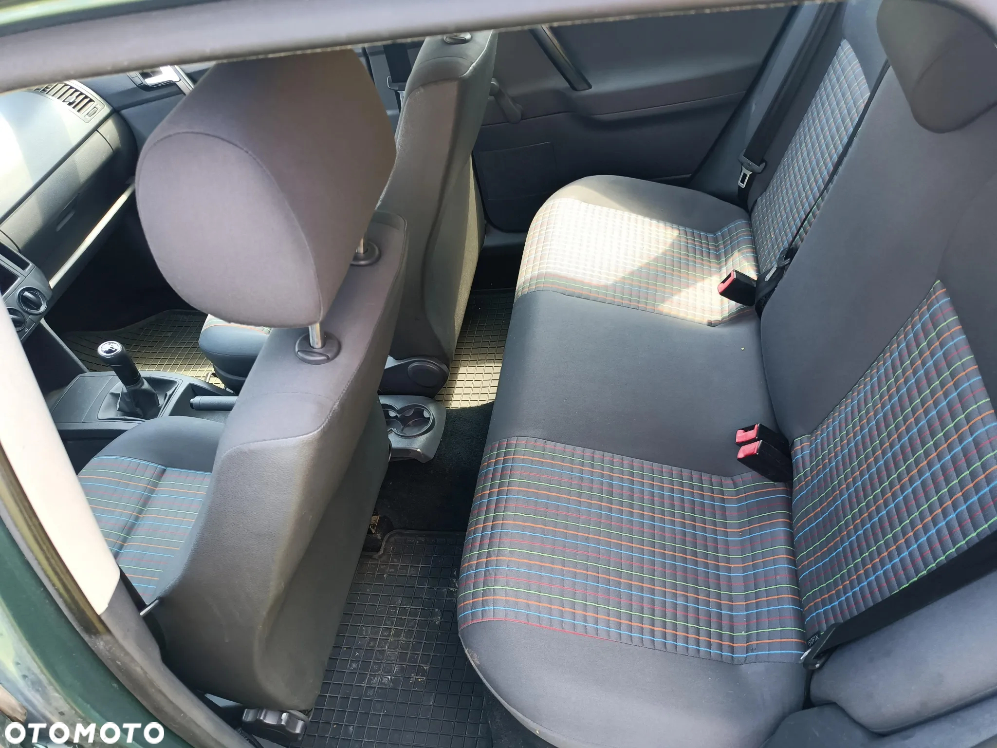 Volkswagen Polo - 7