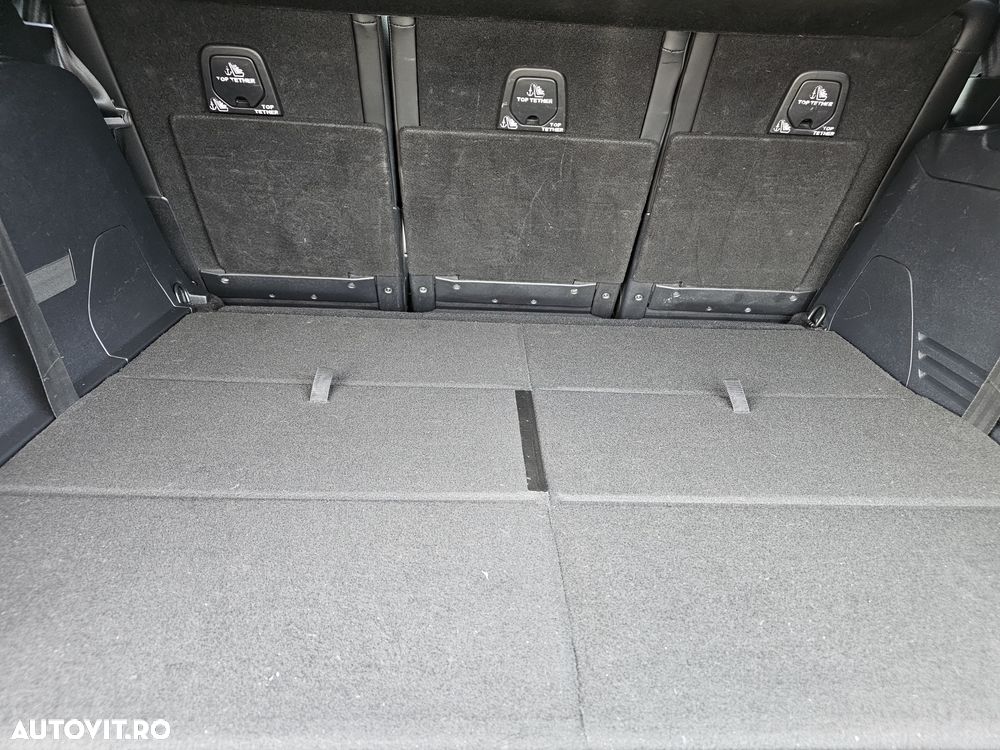 Peugeot 5008 PureTech 130 Stop & Start Allure Business-Paket - 32