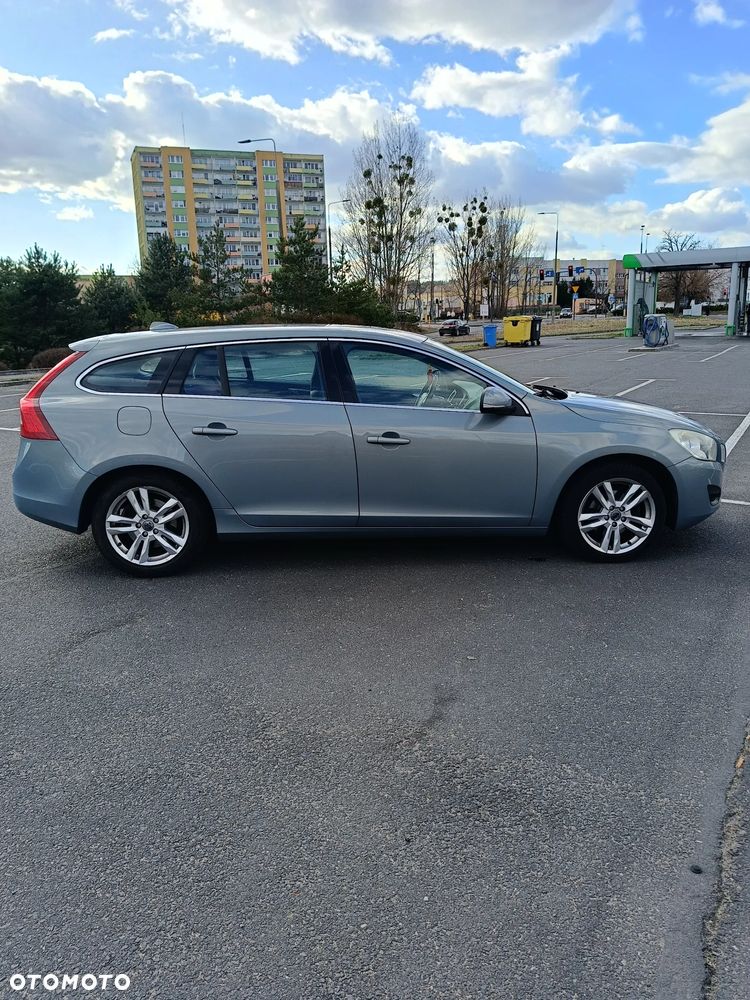 Volvo V60 D3 Summum - 21