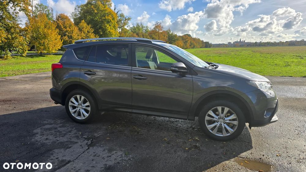 Toyota RAV4 - 2