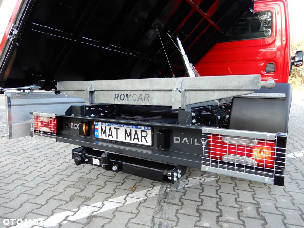 Iveco DAILY 35C16 Brygadowy Dubel Doka + Wywrotka Renomowanej Firmy RomCar Wywrot Kiper x 3 Skrzynia 3004 mm Blokada Mostu Rozstaw Osi 3750 mm HAK 3500 Stan 6-Cio Osobowy + 755 Kg Ładowność Auta Jak NOWY POLECAM - 25