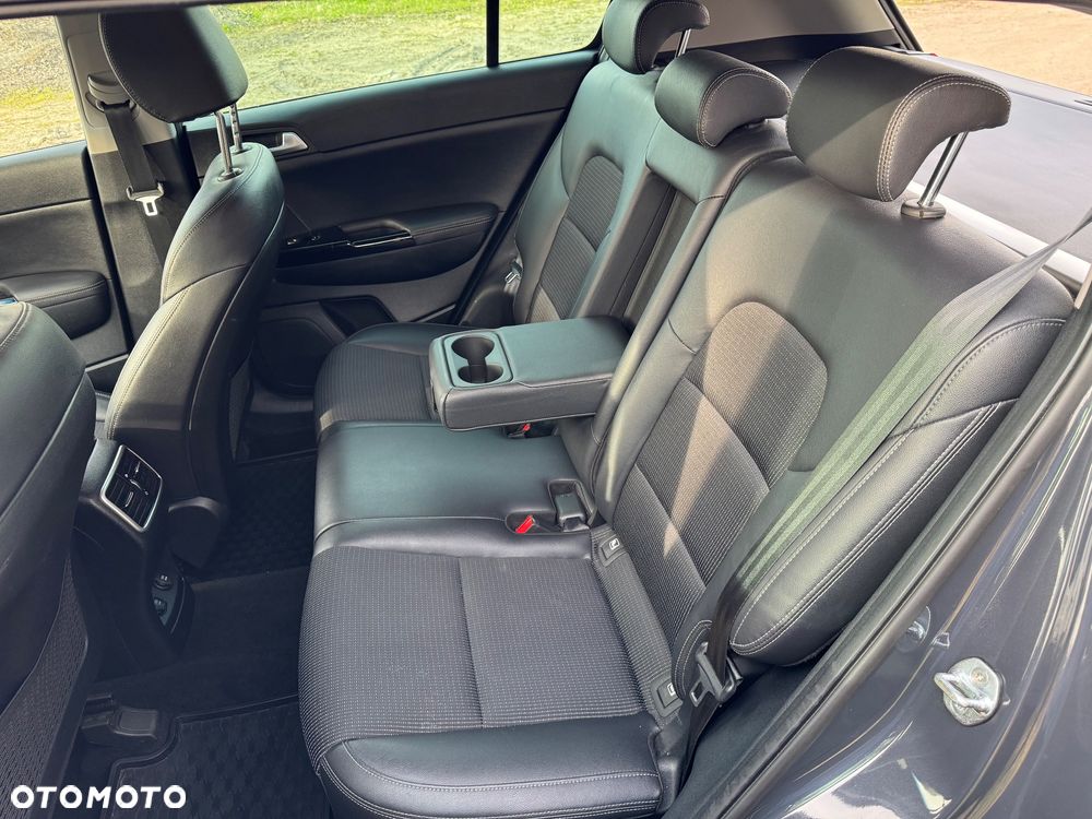 Kia Sportage 1.6 T-GDI Black Edition 2WD - 22