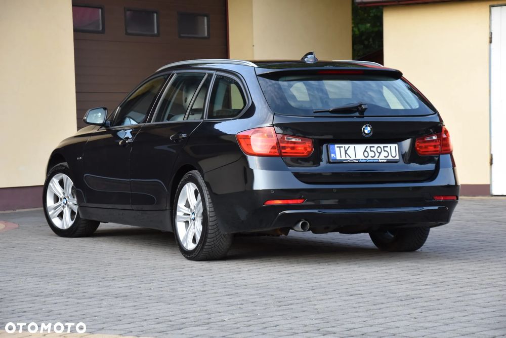 BMW Seria 3 320d Sport Line - 10