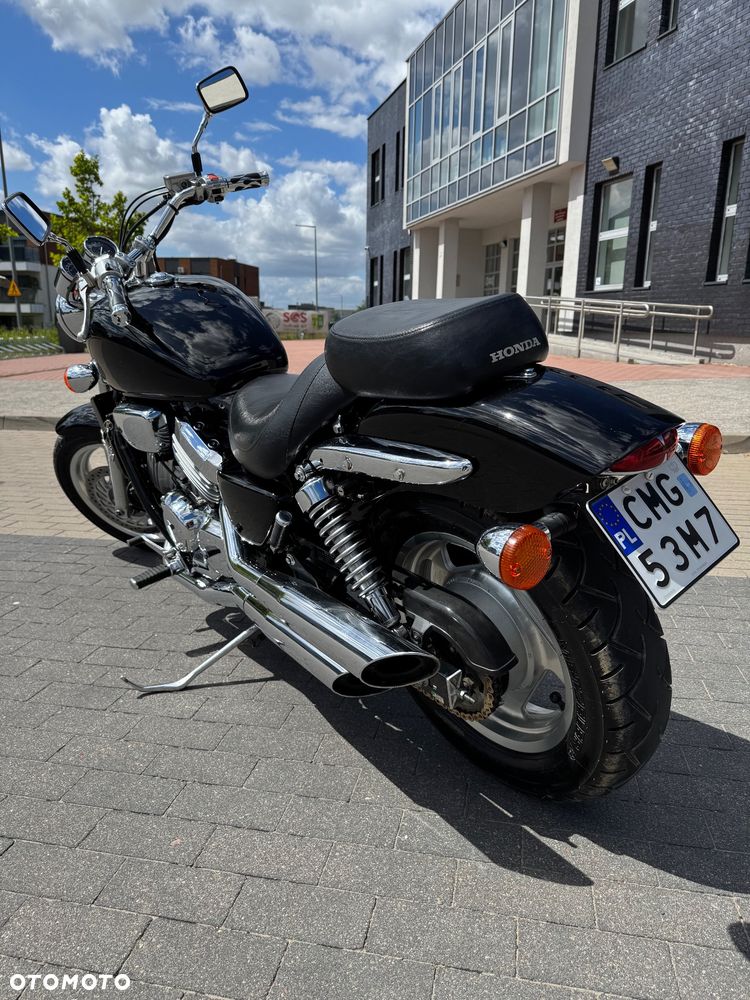 Honda VF - 3