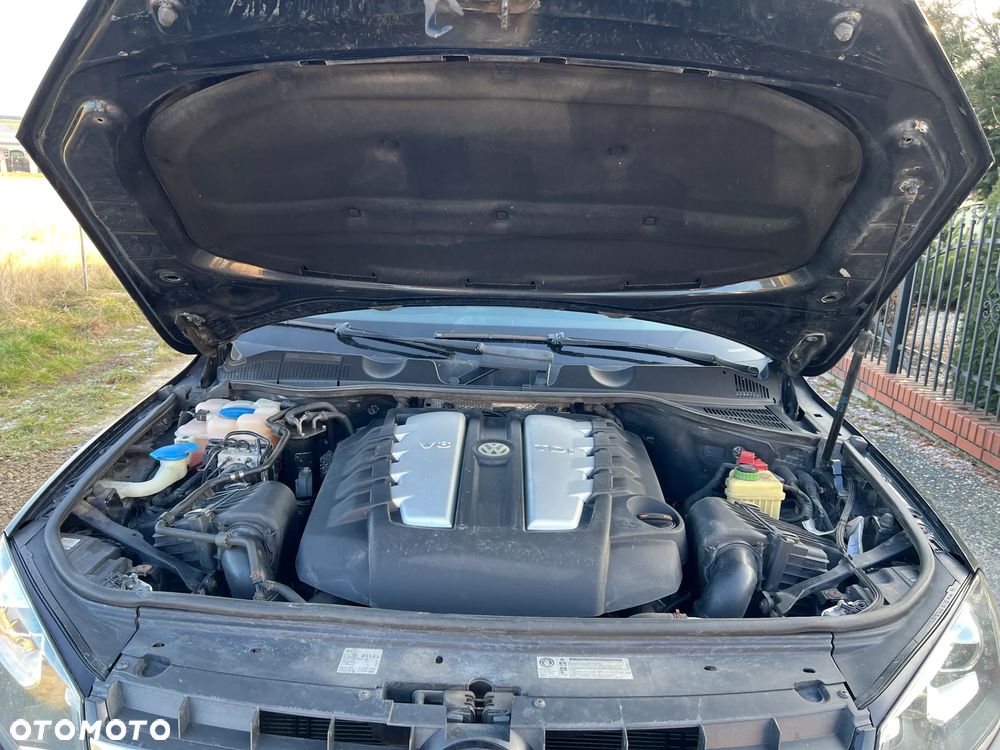 Volkswagen Touareg - 13