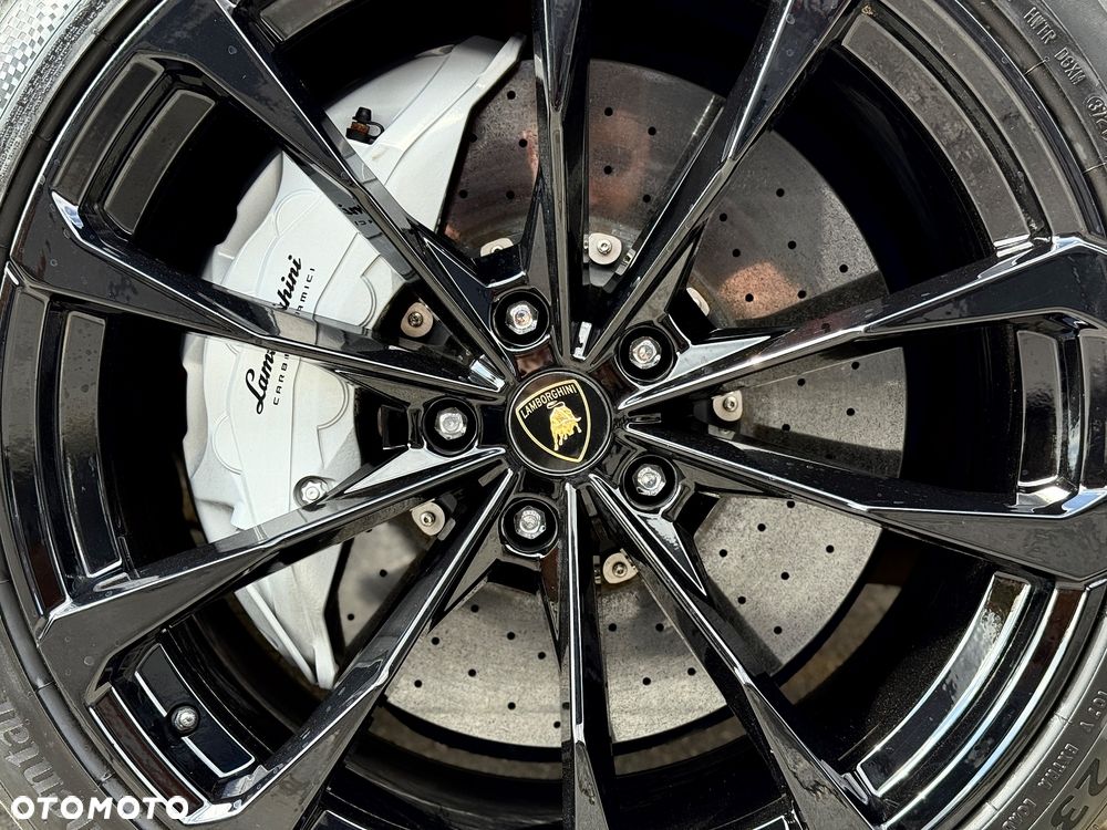 Lamborghini Urus - 7