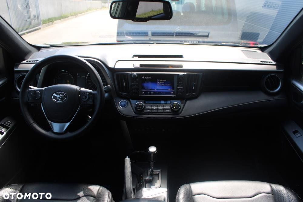 Toyota RAV4 - 13