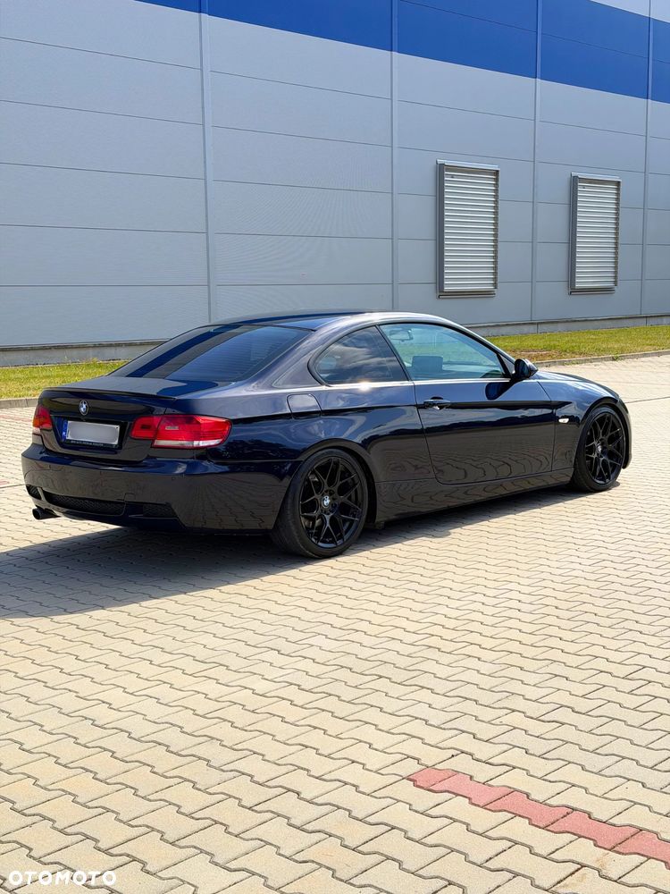 BMW Seria 3 320d - 4