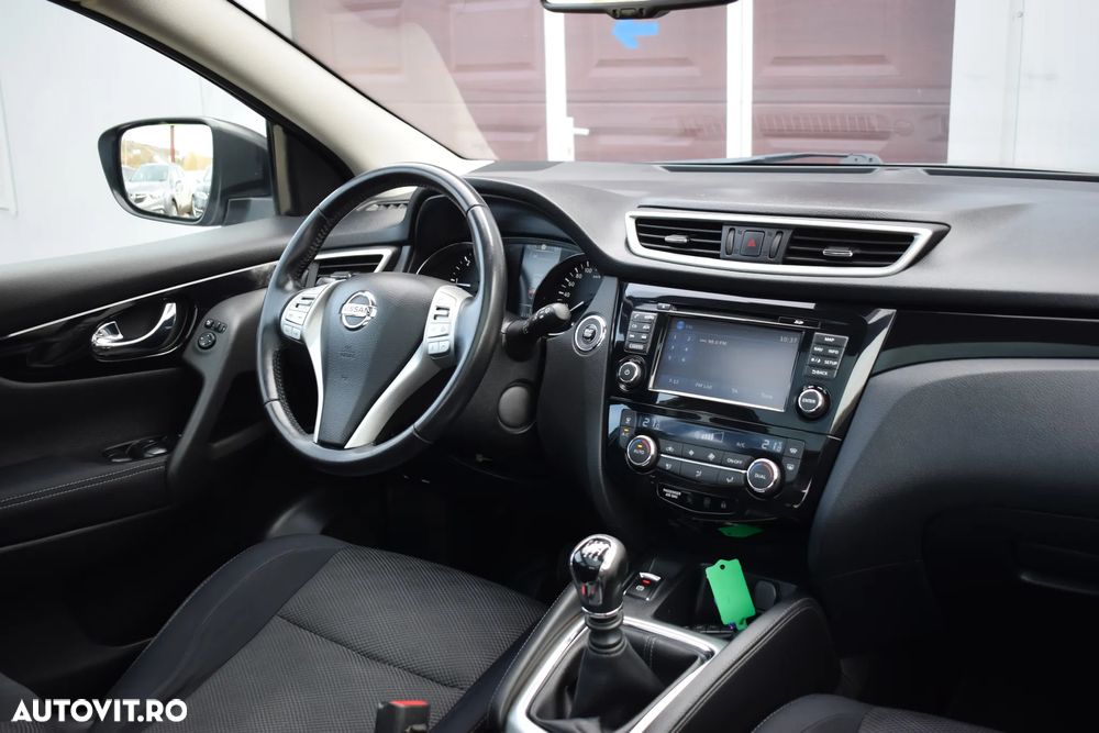 Nissan Qashqai 1.5 DCI N-Connecta - 14