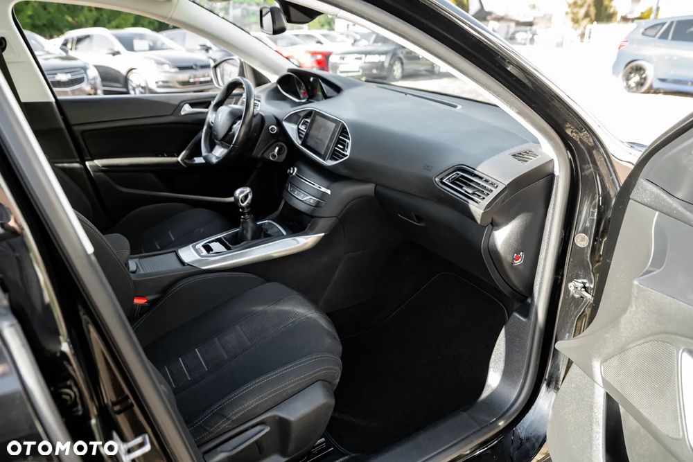 Peugeot 308 BlueHDi 150 Stop & Start Active - 22
