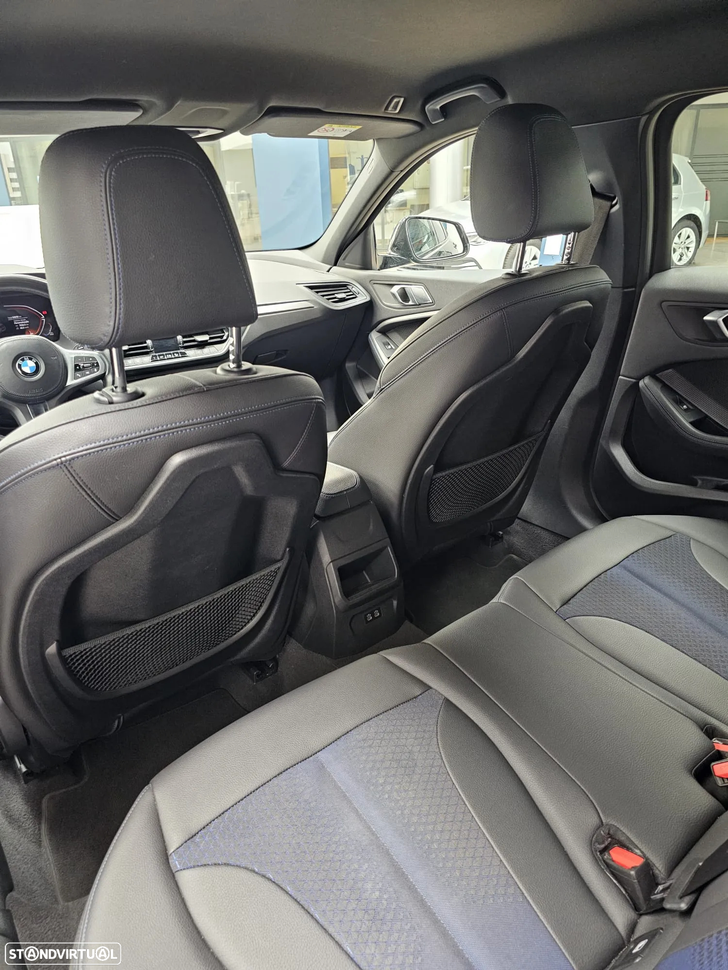 BMW 116 d Pack Desportivo M Auto - 7