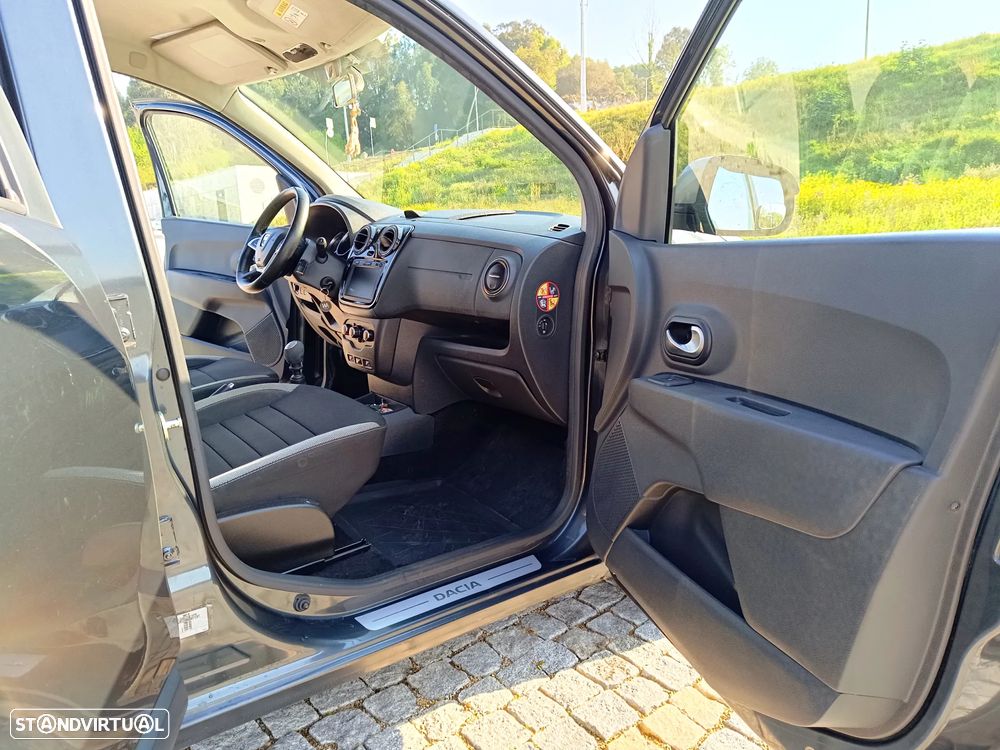 Dacia Lodgy Blue dCi 115 (7L) Stepway Selection Blue - 14