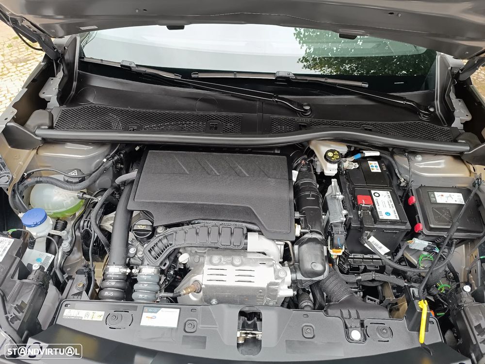 Peugeot 2008 1.2 PureTech Active Pack - 32