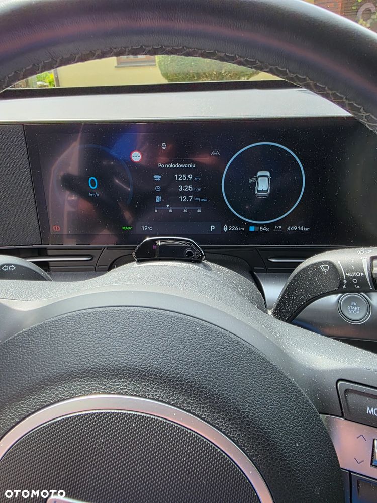 Hyundai Kona 65kWh Executive - 11