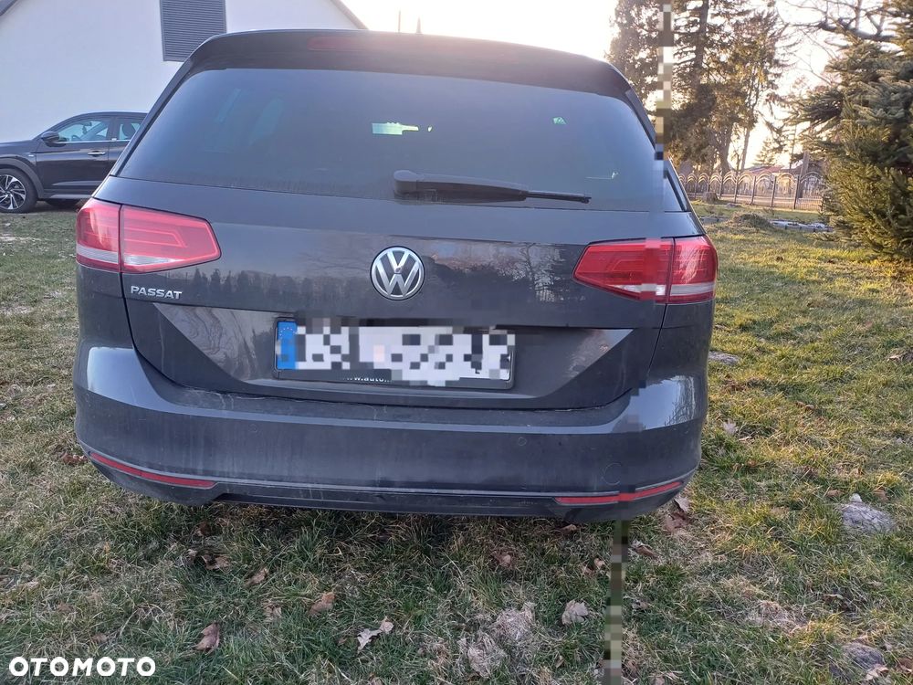 Volkswagen Passat 2.0 TDI SCR DSG Comfortline - 4