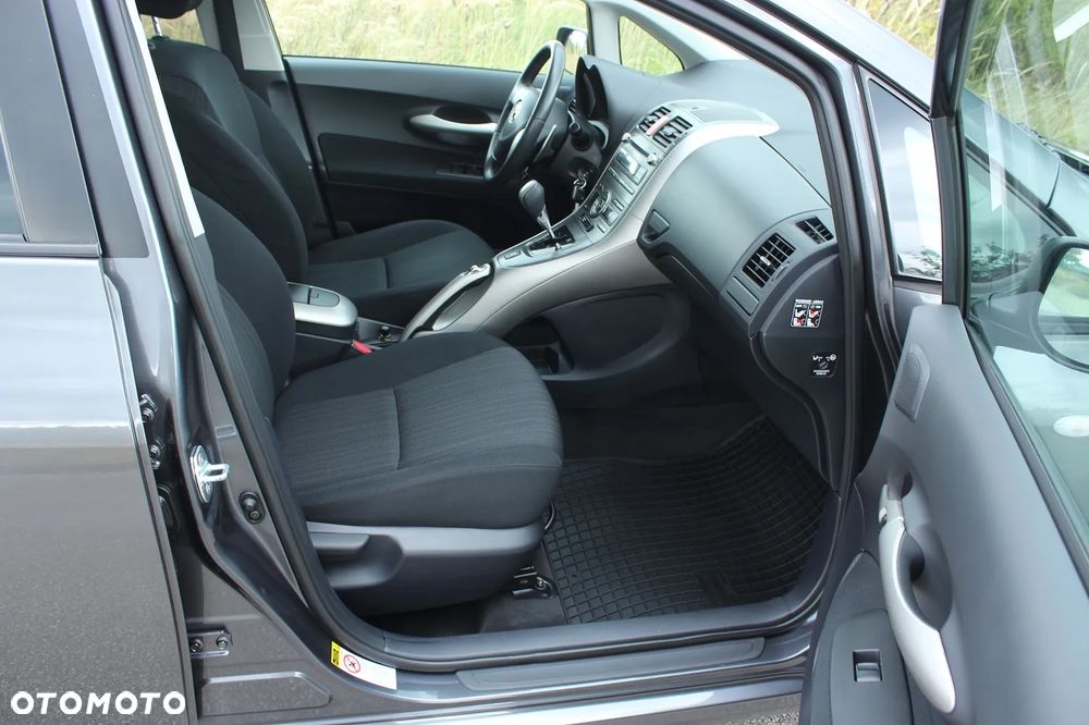 Toyota Auris 1.6 MultiMode Executive - 25