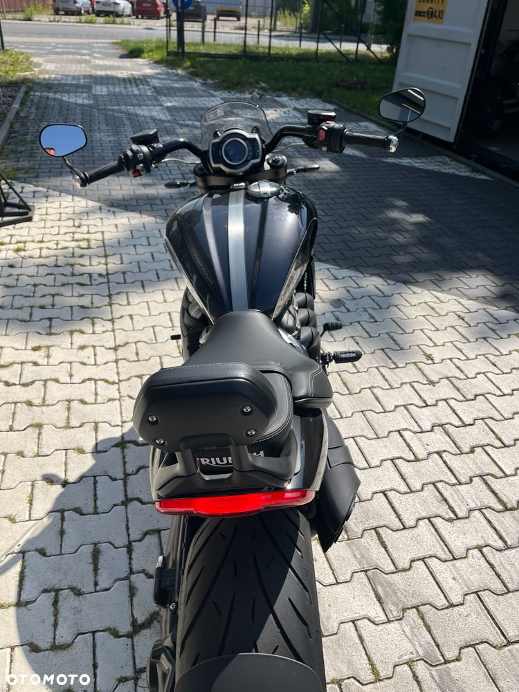 Triumph Rocket - 12