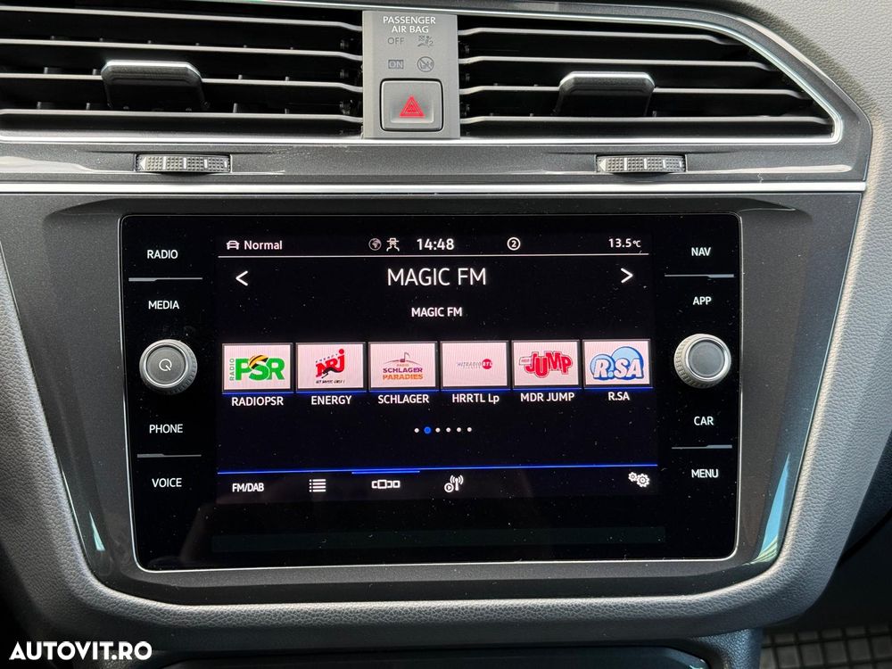 Volkswagen Tiguan 2.0 TDI SCR 4MOTION DSG R-Line - 38