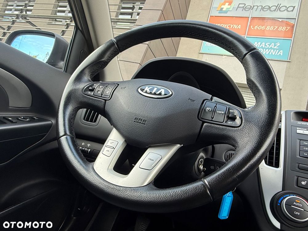 Kia Ceed ver-1-6-crdi-128-dream-team-edition - 28
