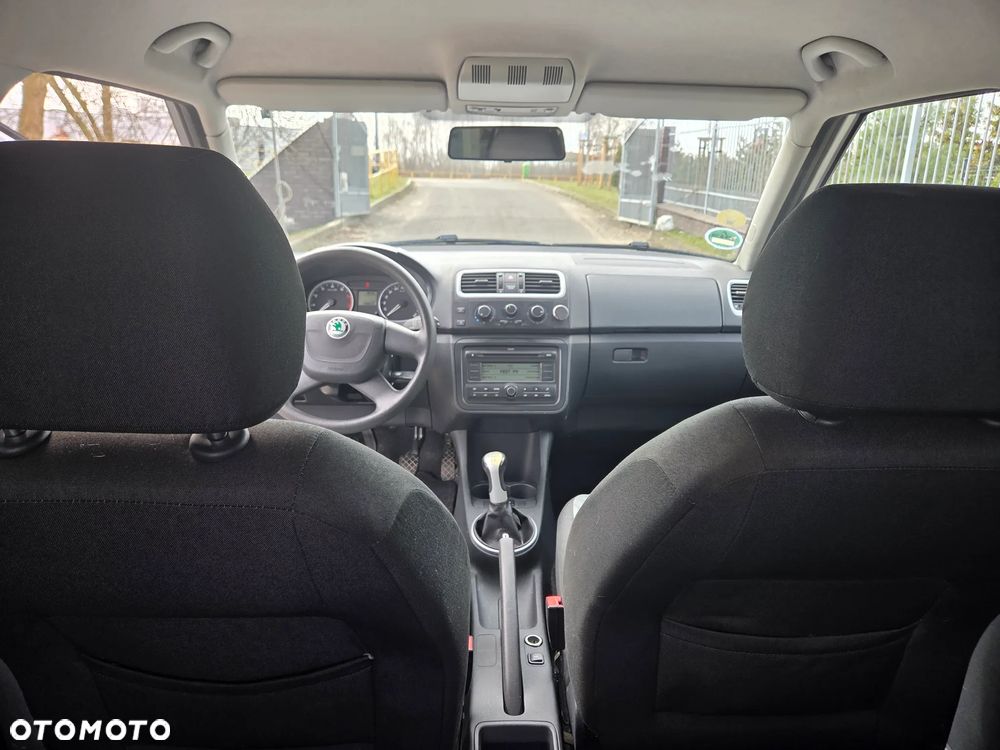 Skoda Fabia 1.2 HTP SPECIAL - 12