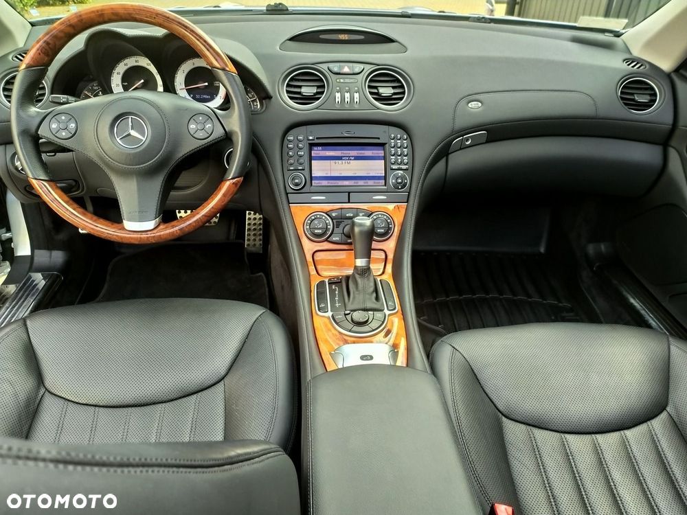 Mercedes-Benz SL - 23