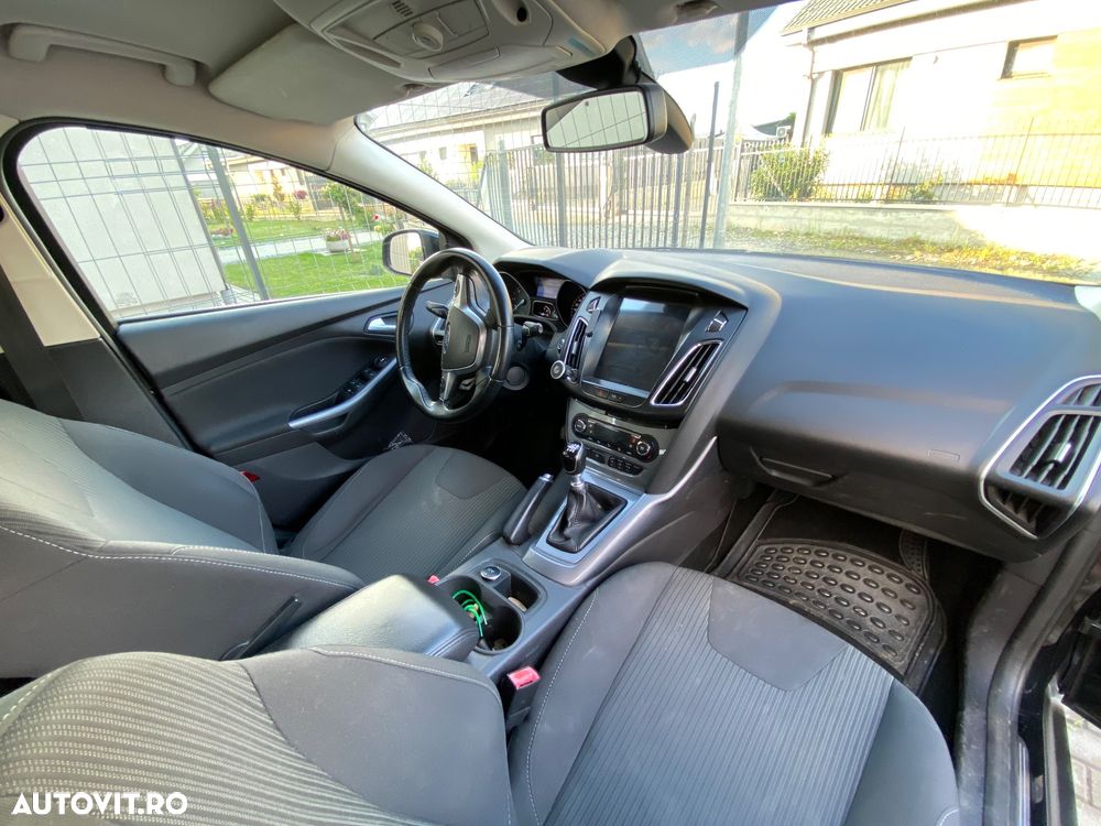 Ford Focus 1.6 TDCI DPF Titanium - 5