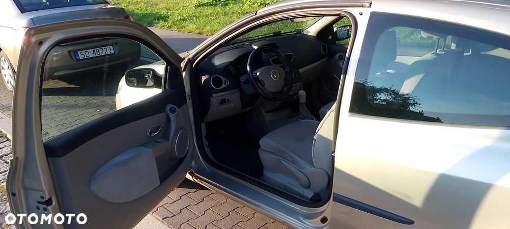 Renault Clio 1.5 dCi Dynamique - 5