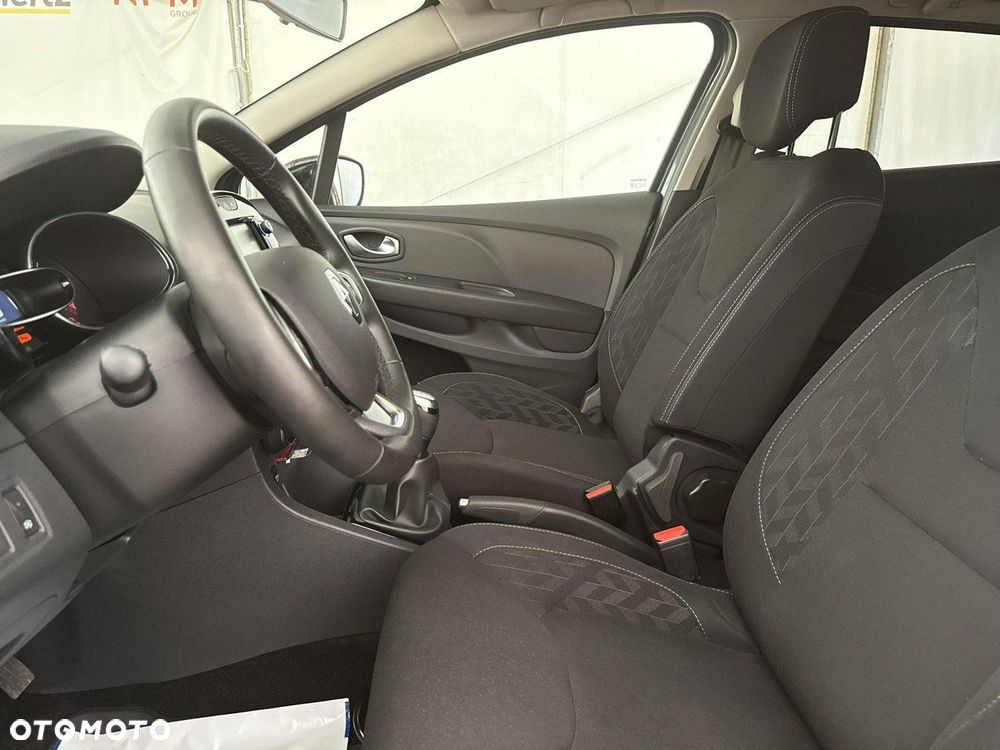 Renault Clio - 12